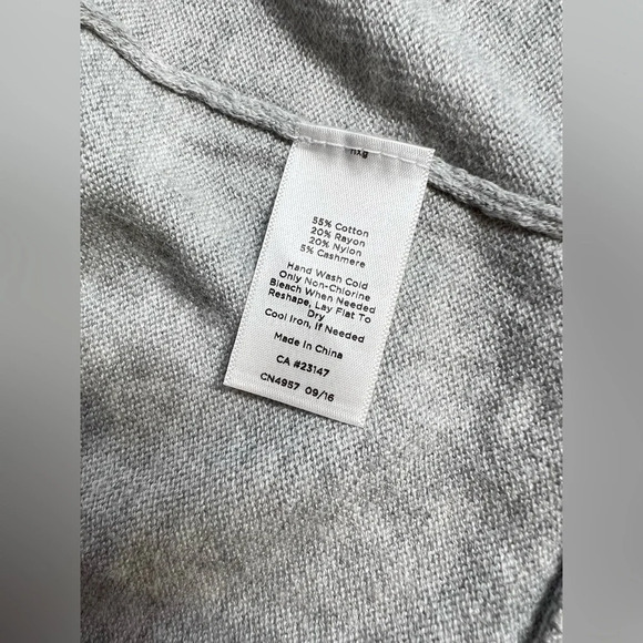 TALBOTS Gray Cashmere blend cardigan size MP. - Picture 11 of 13